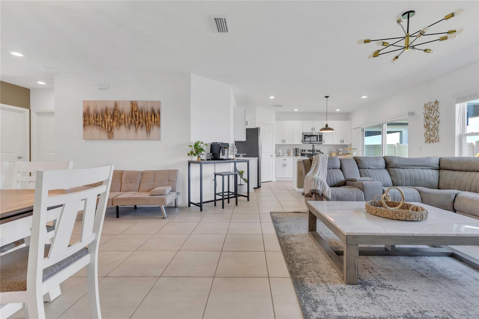 Image 5 of 25 For 1312 Axel Graeson Avenue