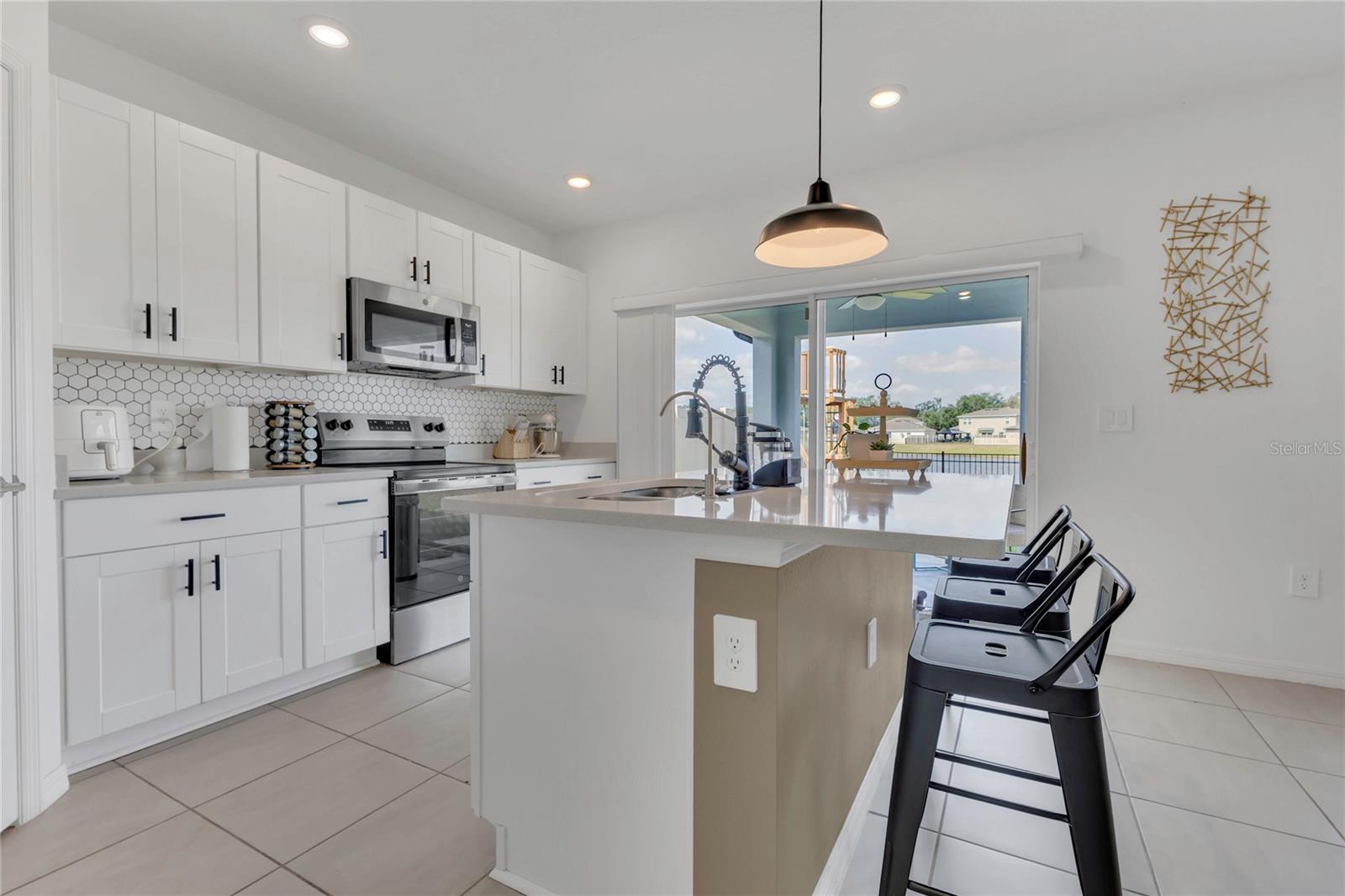 Image 8 of 25 For 1312 Axel Graeson Avenue