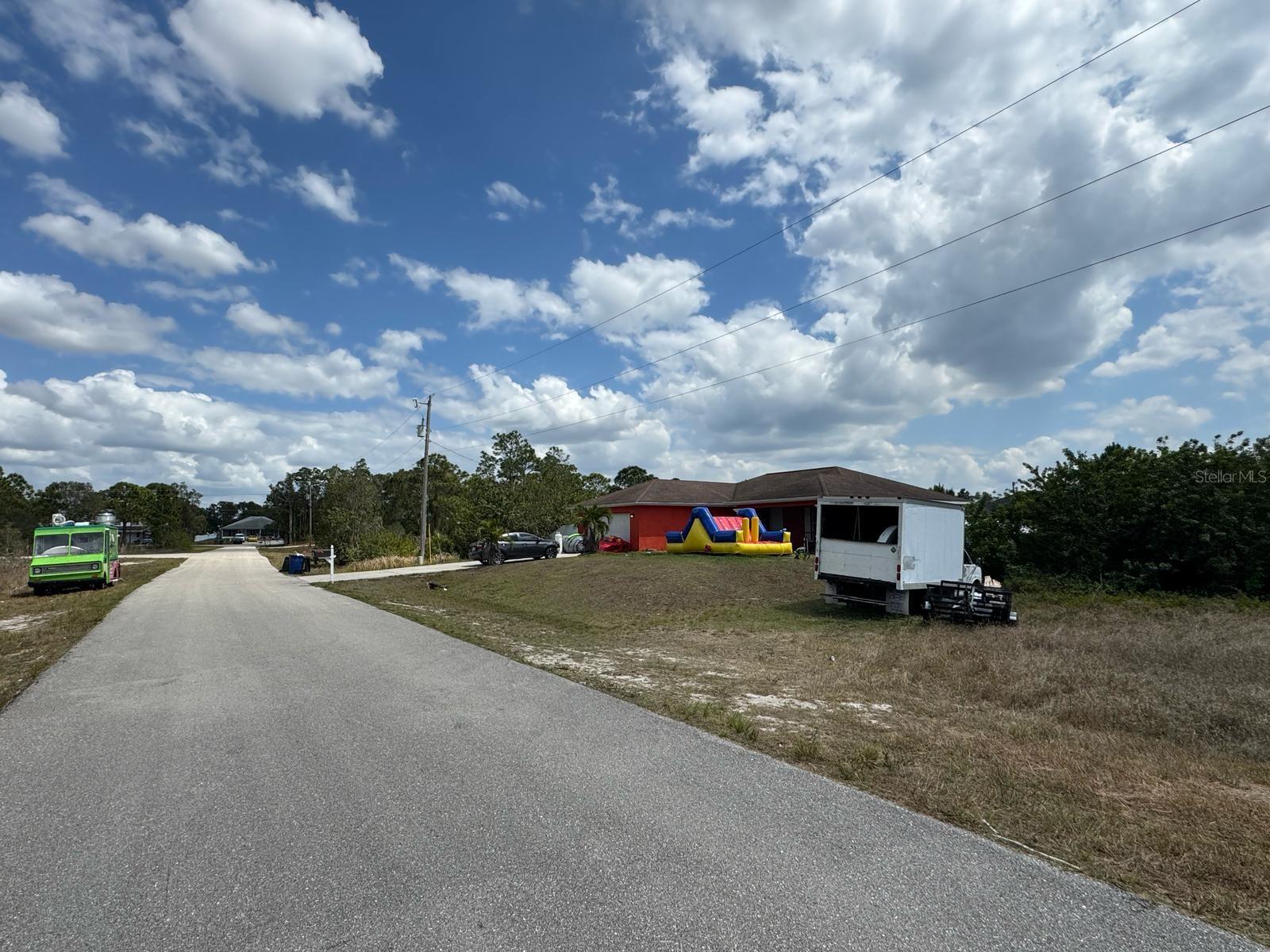 Image 2 of 3 For 942 Ardmore Street