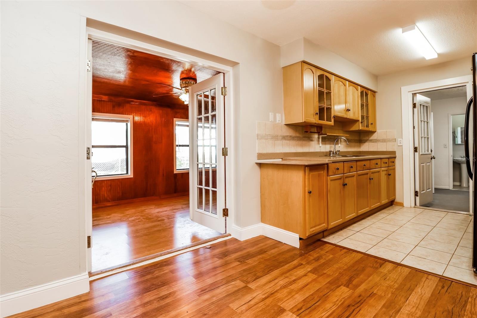Image 5 of 16 For 9894 110th Lane