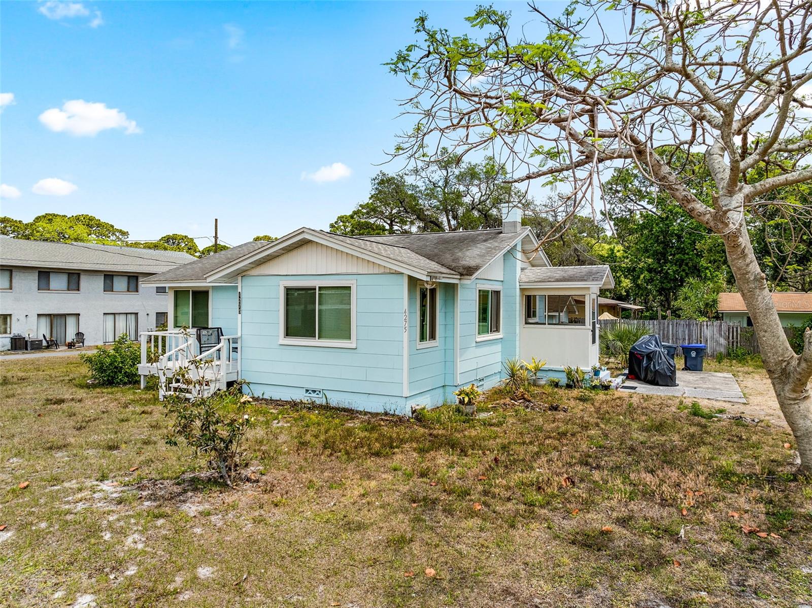 Image 14 of 65 For 4060 Coquina Avenue