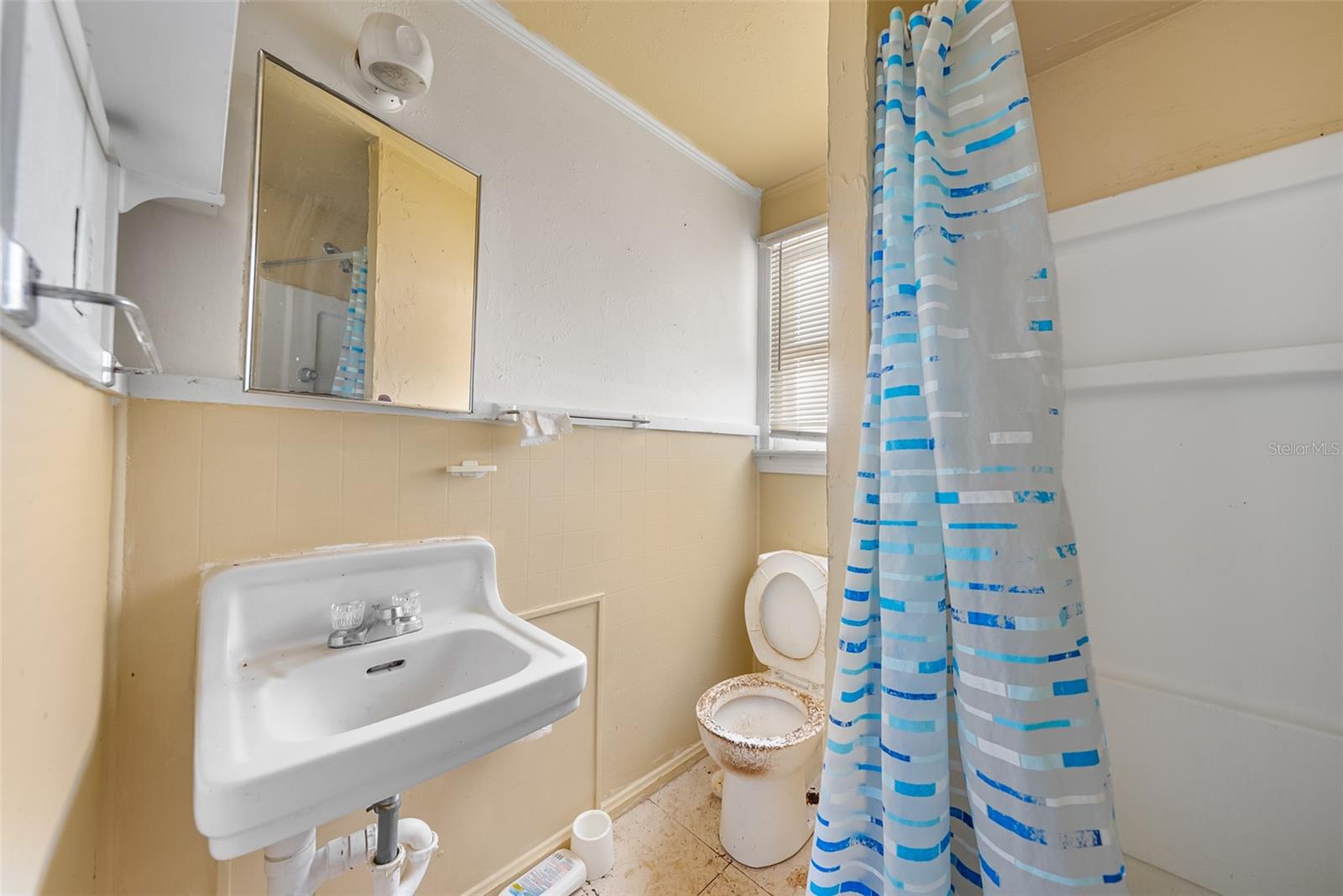 Image 51 of 65 For 4060 Coquina Avenue