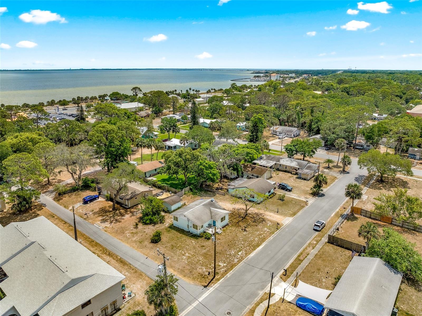 Image 8 of 65 For 4060 Coquina Avenue