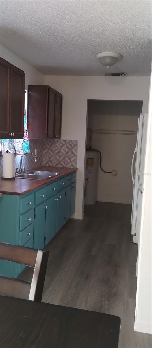 Image 6 of 23 For 9315 9th Avenue