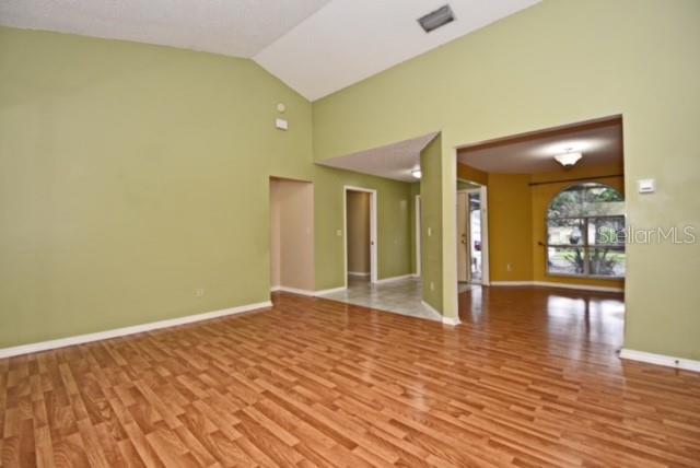 Image 4 of 22 For 889 Silversmith Circle