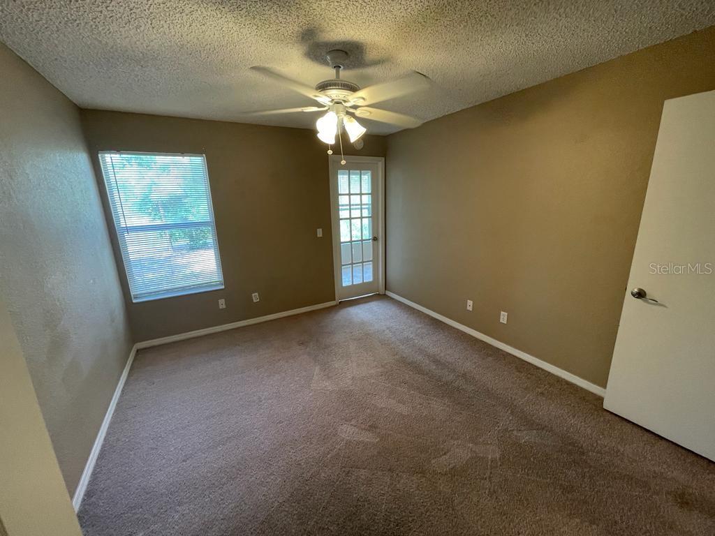 Image 19 of 42 For 5164 Conroy Road 1526