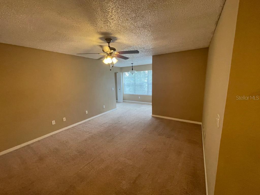 Image 4 of 42 For 5164 Conroy Road 1526