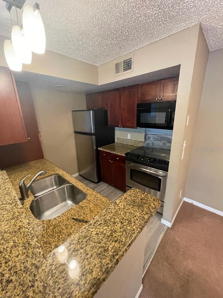 Image 7 of 42 For 5164 Conroy Road 1526