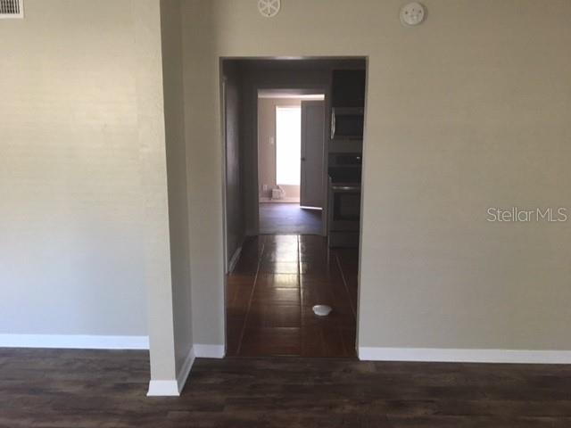 Image 5 of 30 For 1100 59th Avenue N