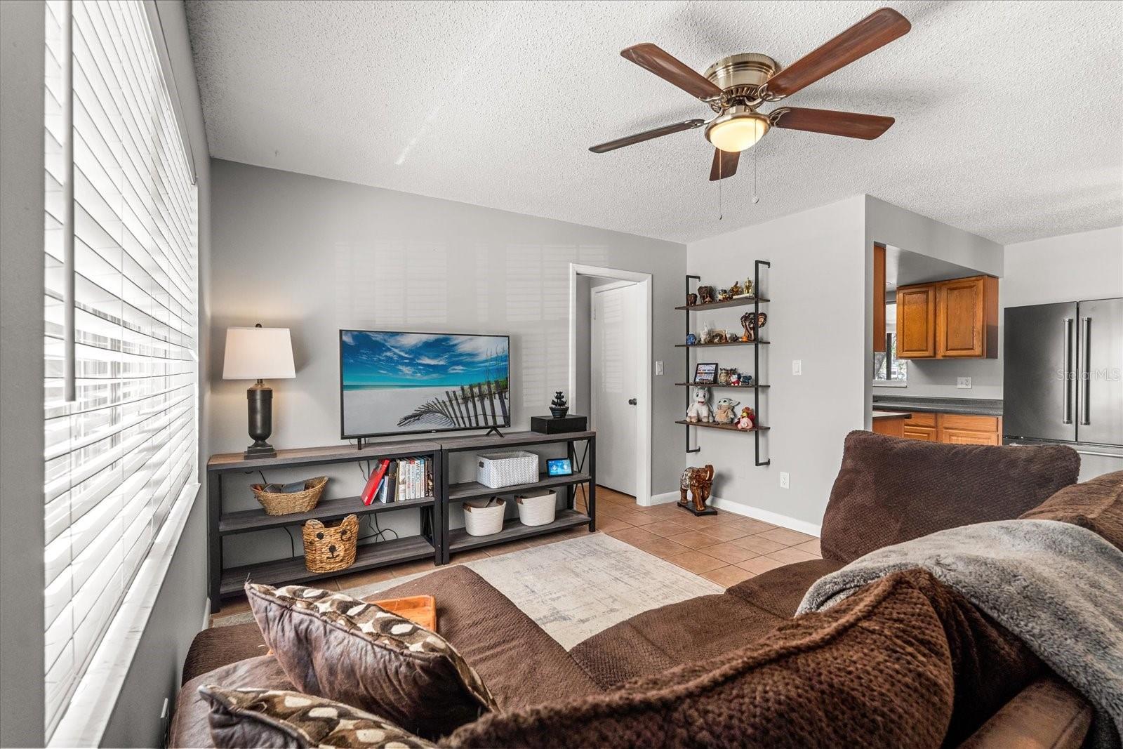 Image 3 of 21 For 2935 Arcata Lane