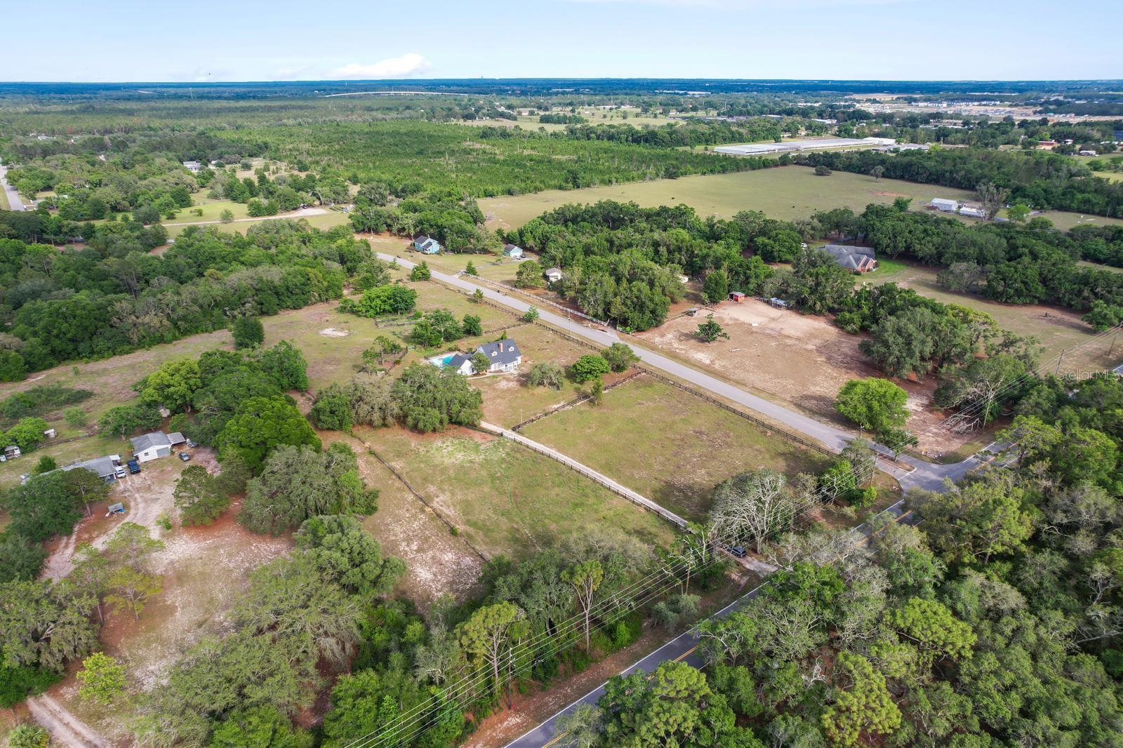 Image 42 of 48 For 6803 Round Lake Road