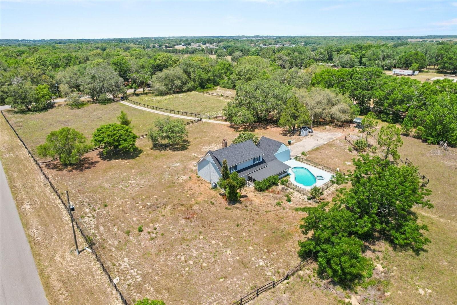Image 6 of 48 For 6803 Round Lake Road