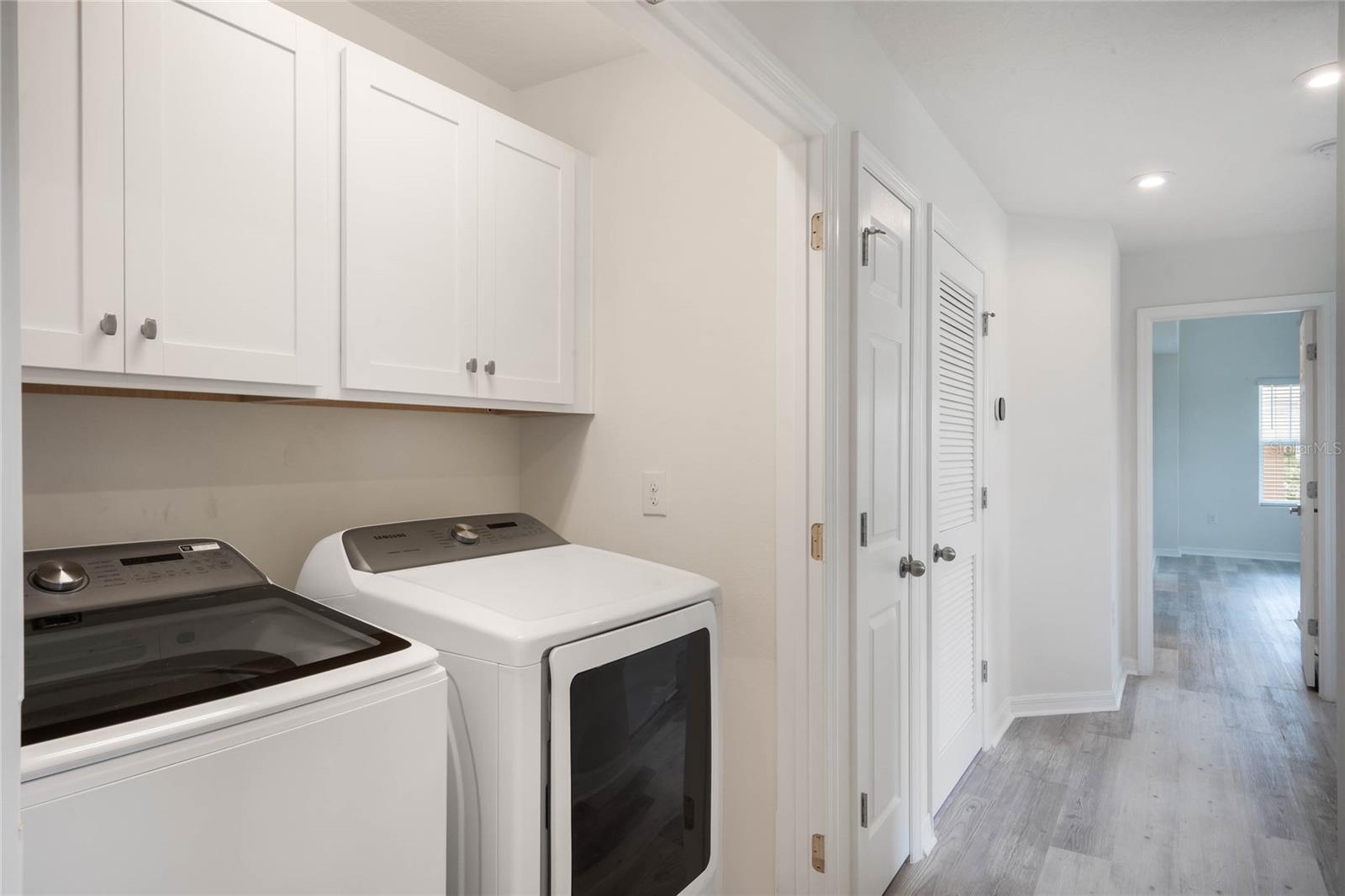 Image 16 of 26 For 9586 Poplar Ridge Avenue