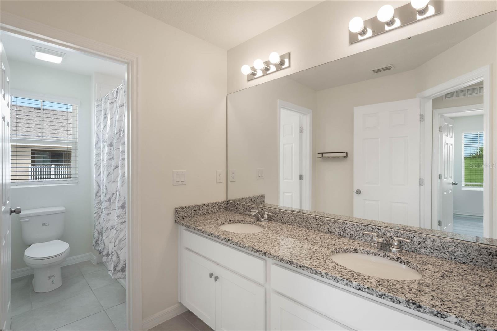 Image 17 of 26 For 9586 Poplar Ridge Avenue