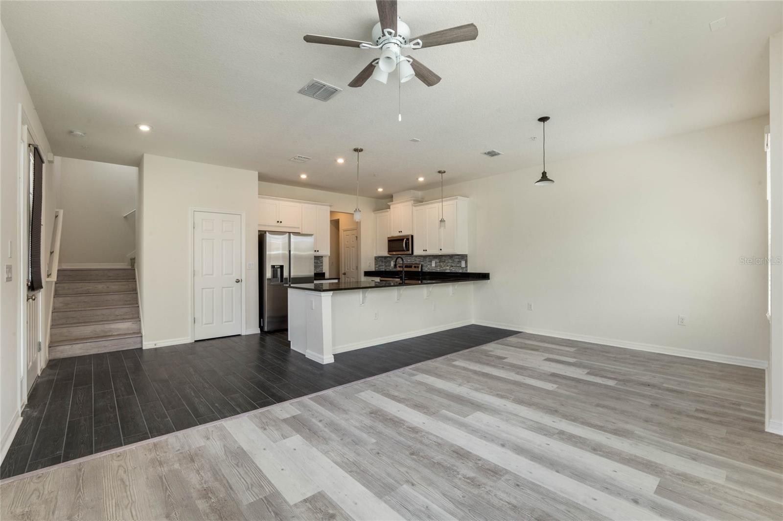 Image 3 of 26 For 9586 Poplar Ridge Avenue