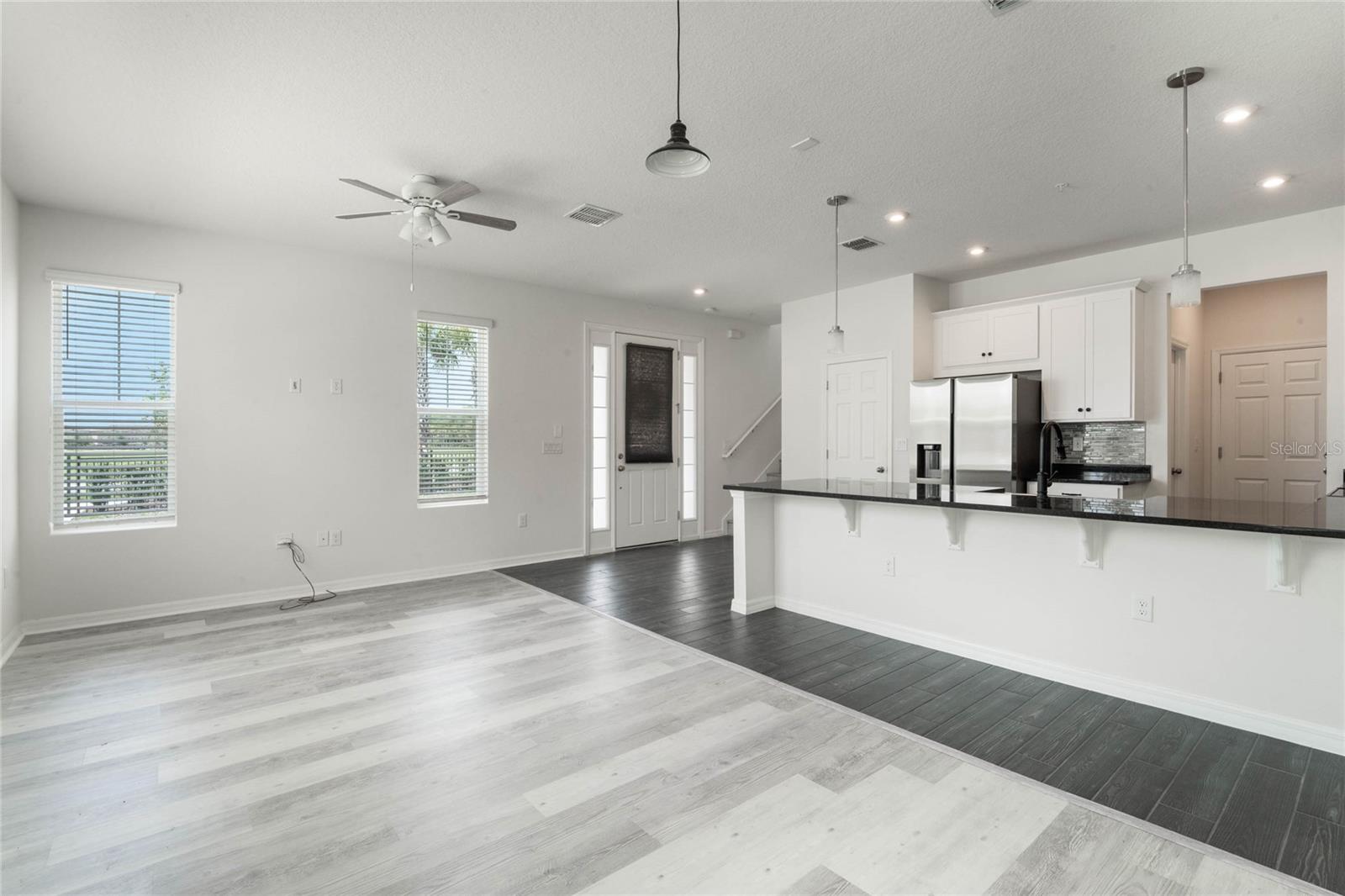 Image 5 of 26 For 9586 Poplar Ridge Avenue