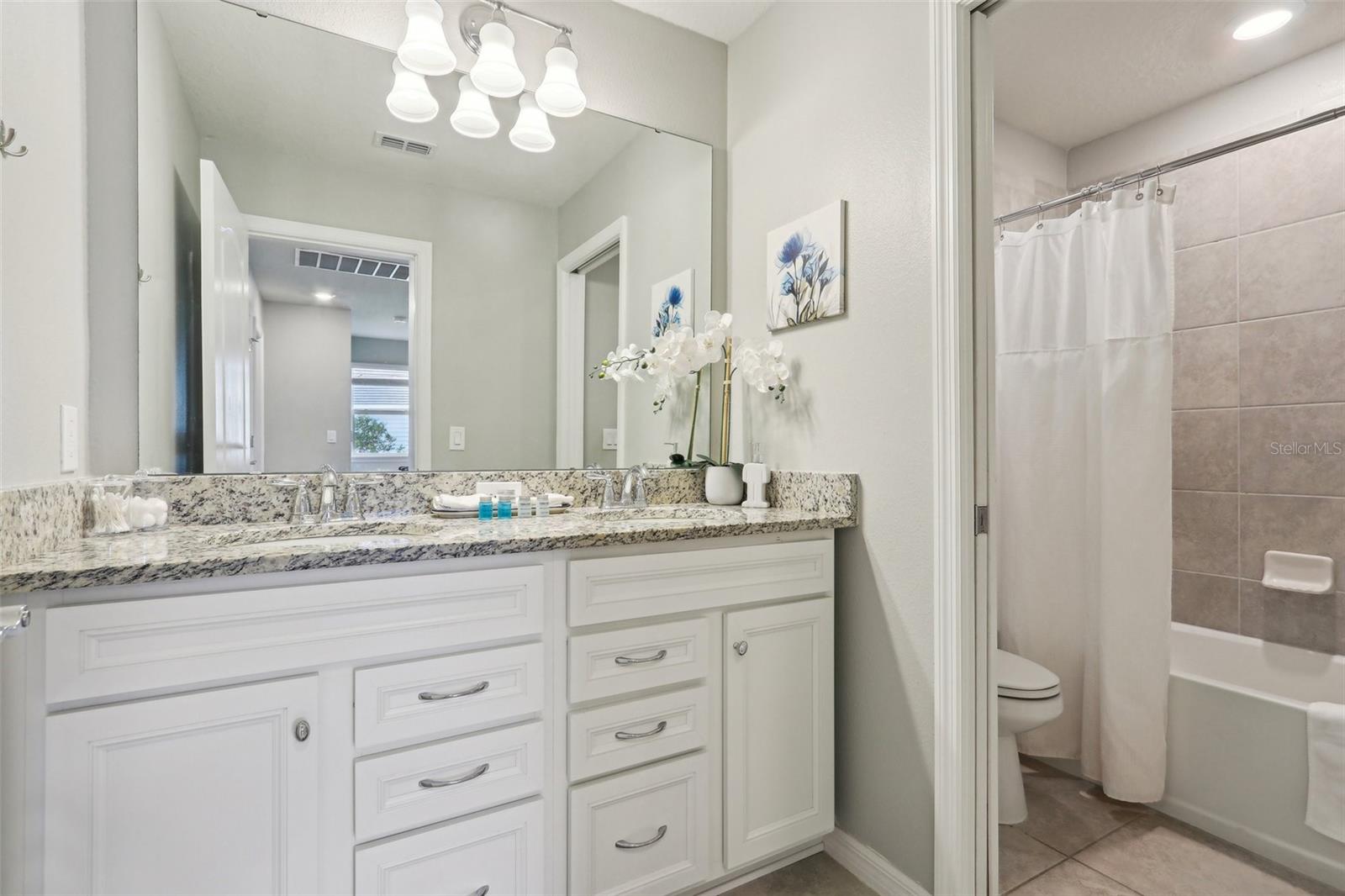 Image 32 of 70 For 7554 Oak Spring Lane