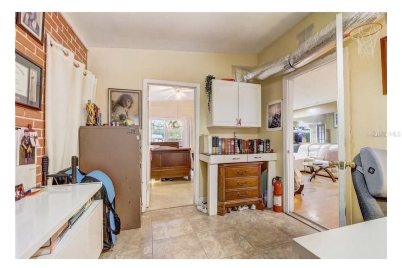 Image 11 of 22 For 5501 Vance Avenue