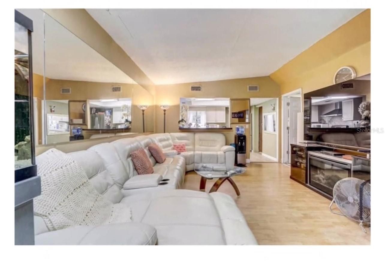 Image 4 of 22 For 5501 Vance Avenue