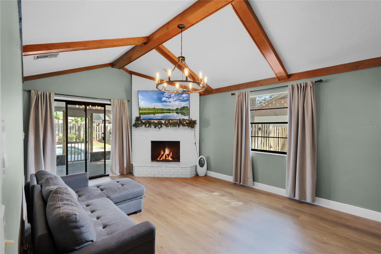 Image 4 of 12 For 307 Coble Drive