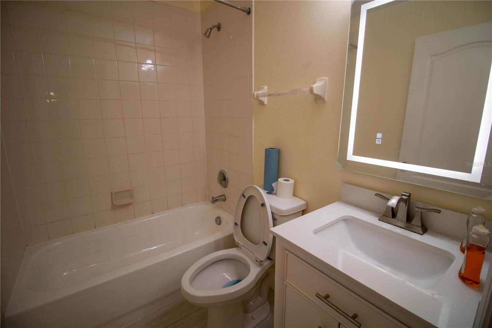 Image 11 of 18 For 14369 Babylon Way