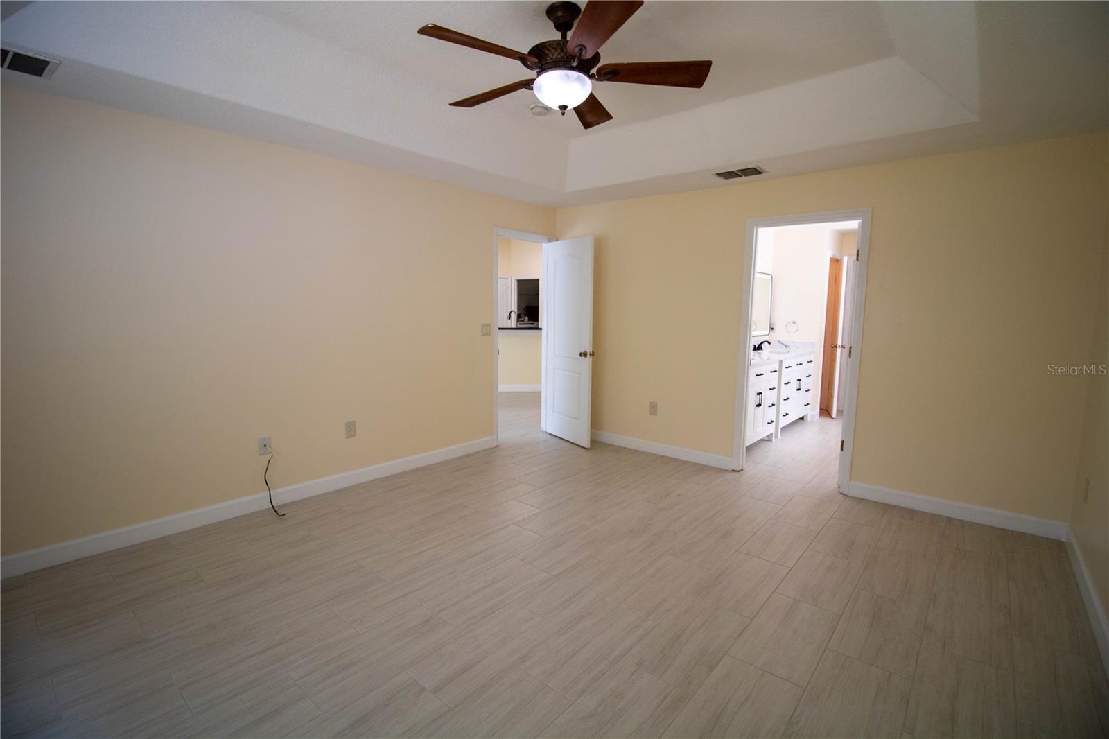 Image 15 of 18 For 14369 Babylon Way