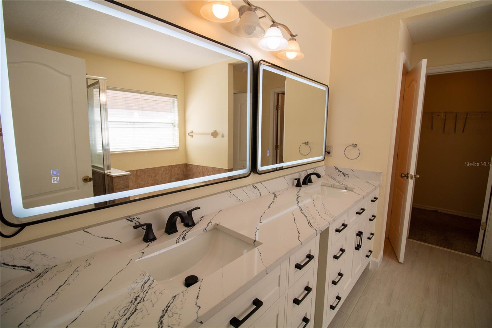 Image 16 of 18 For 14369 Babylon Way