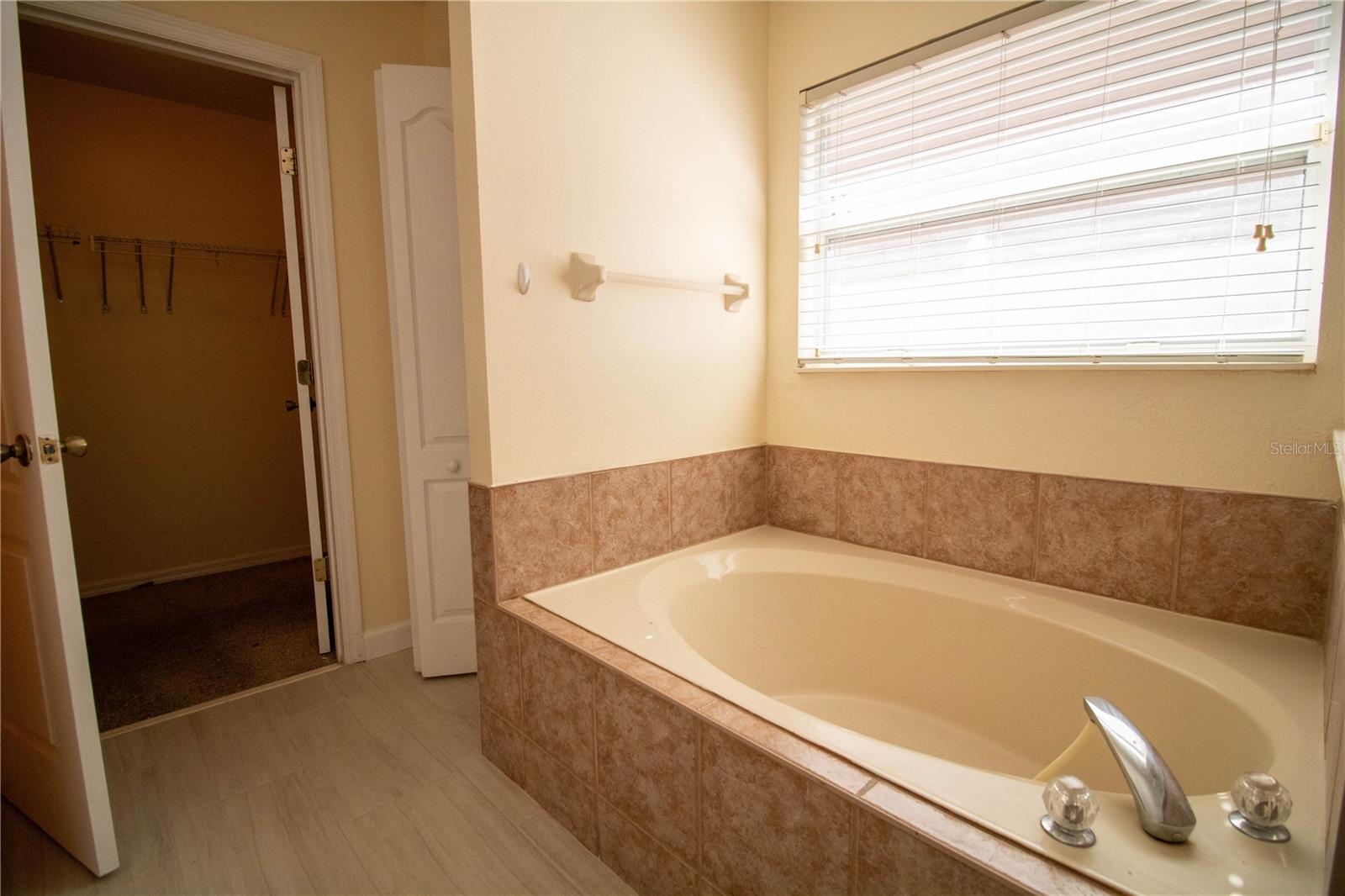Image 17 of 18 For 14369 Babylon Way