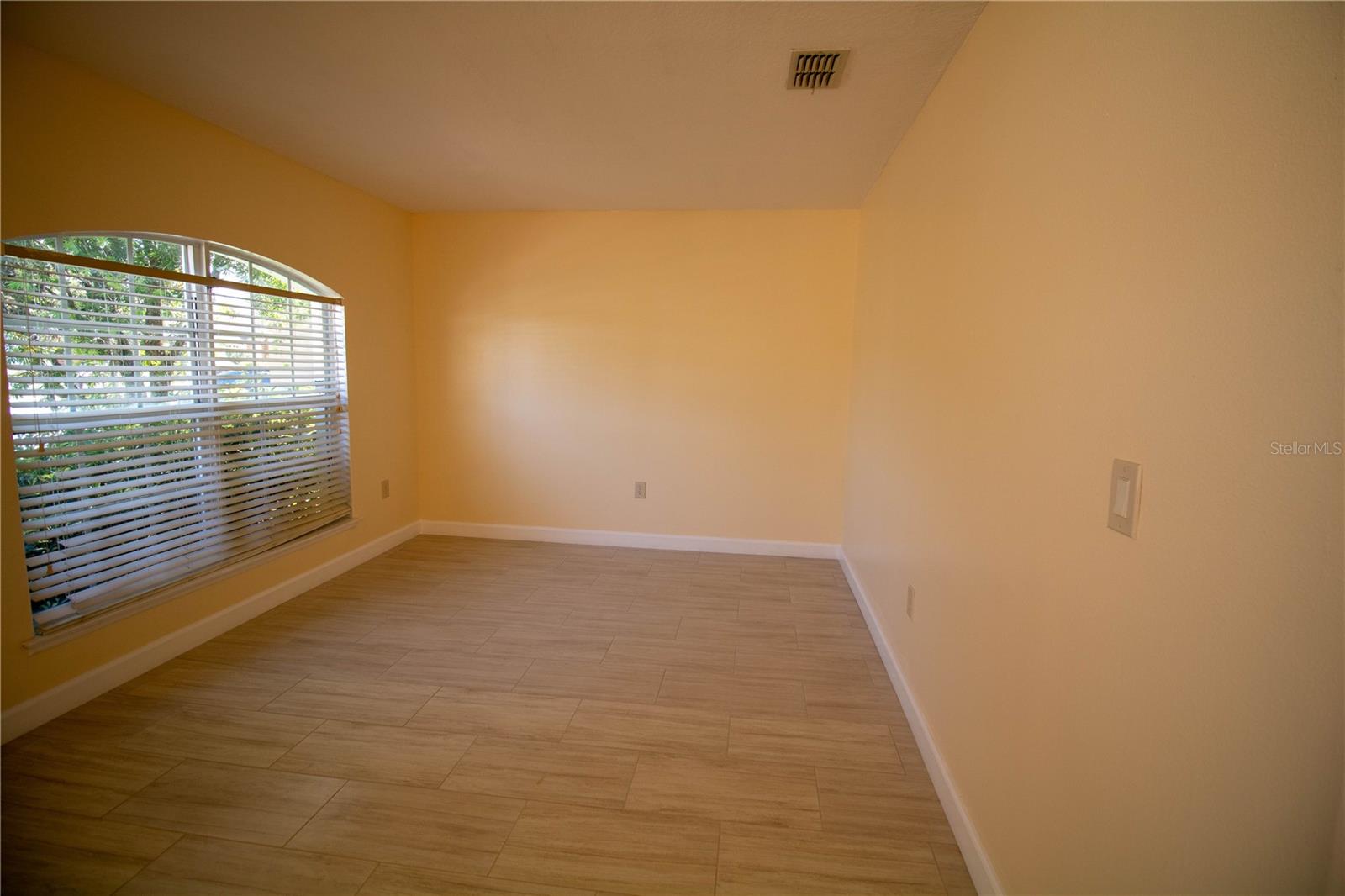 Image 3 of 18 For 14369 Babylon Way