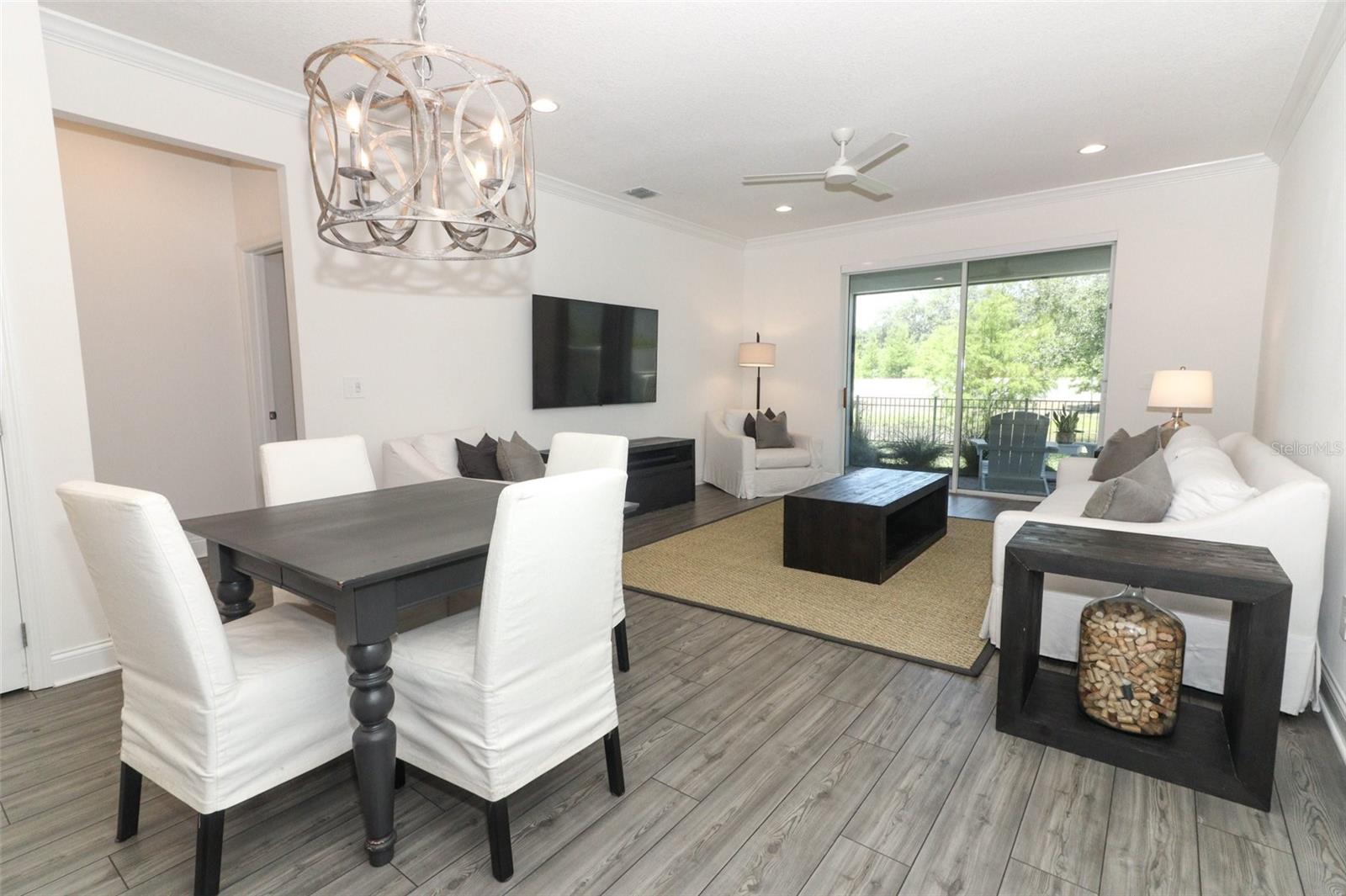Image 11 of 63 For 4548 Dulwik Place