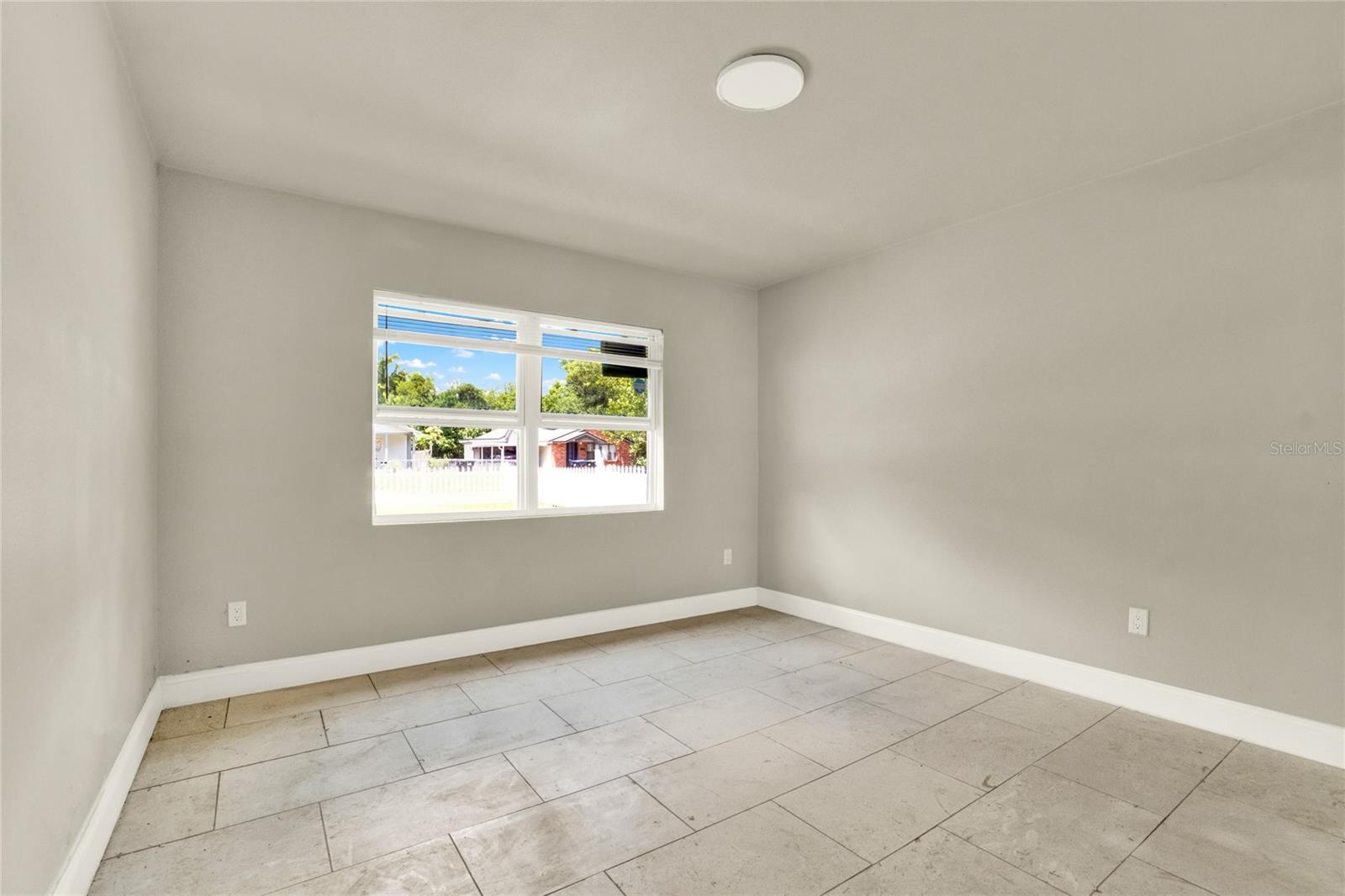 Image 18 of 33 For 1424 18th Street