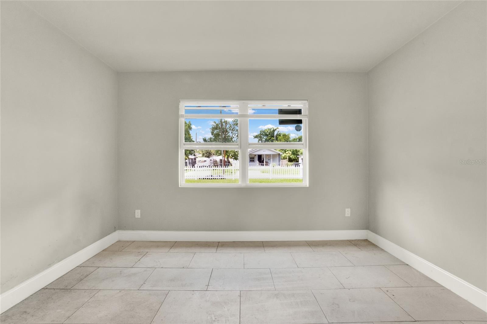 Image 21 of 33 For 1424 18th Street