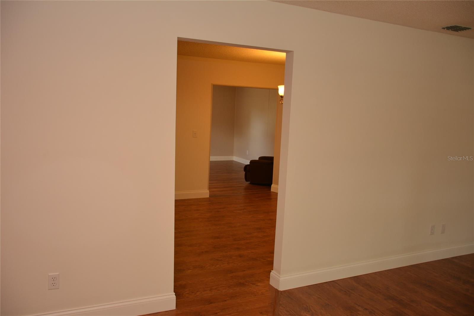 Image 10 of 46 For 622 Alton Road