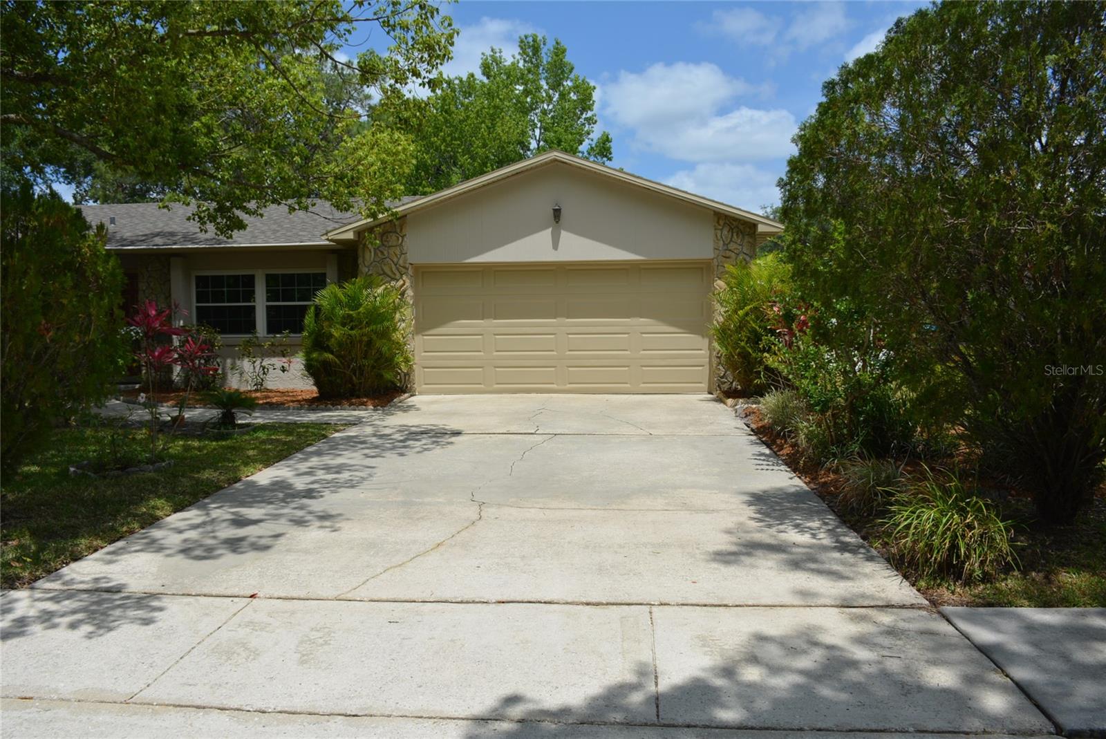 Image 5 of 46 For 622 Alton Road