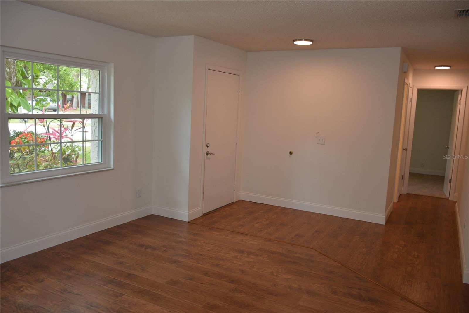 Image 9 of 46 For 622 Alton Road
