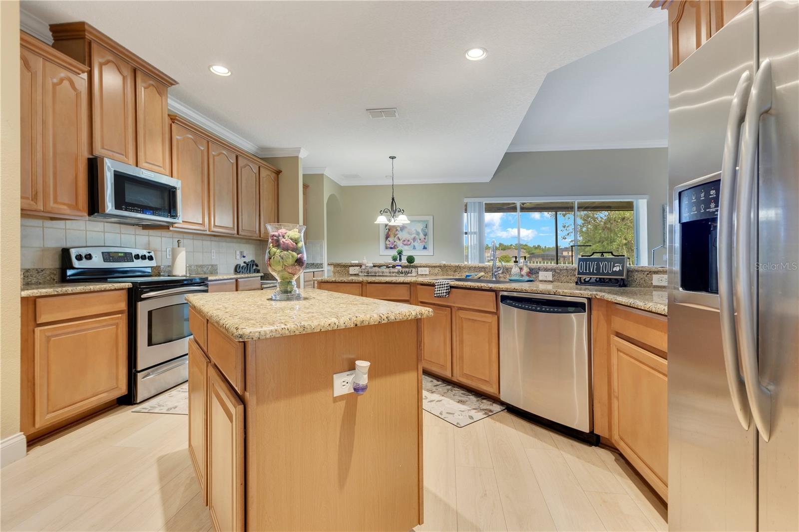 Image 11 of 38 For 16313 Birchwood Way