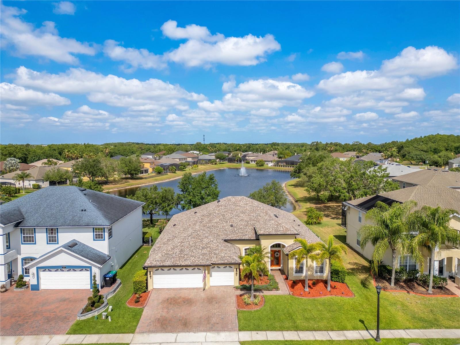 Image 2 of 38 For 16313 Birchwood Way