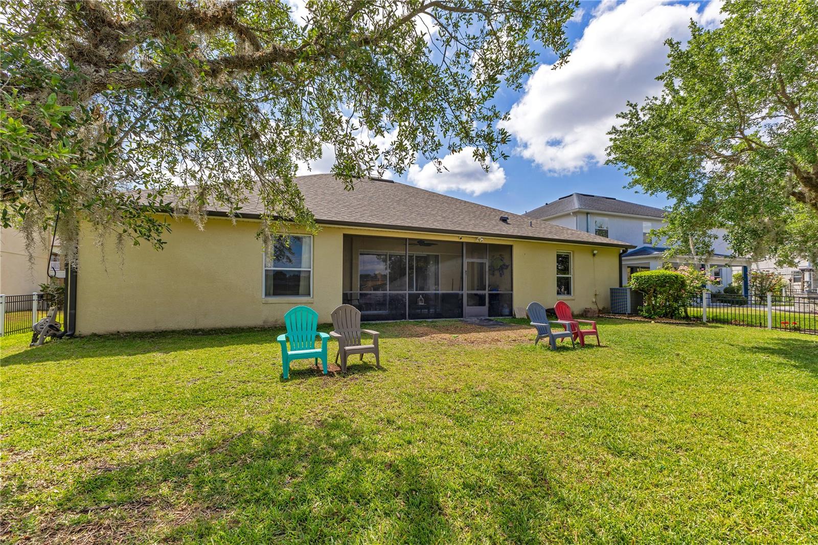 Image 29 of 38 For 16313 Birchwood Way