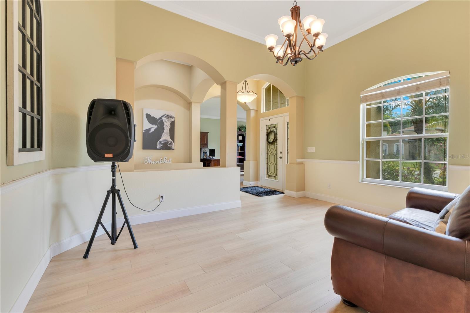 Image 4 of 38 For 16313 Birchwood Way