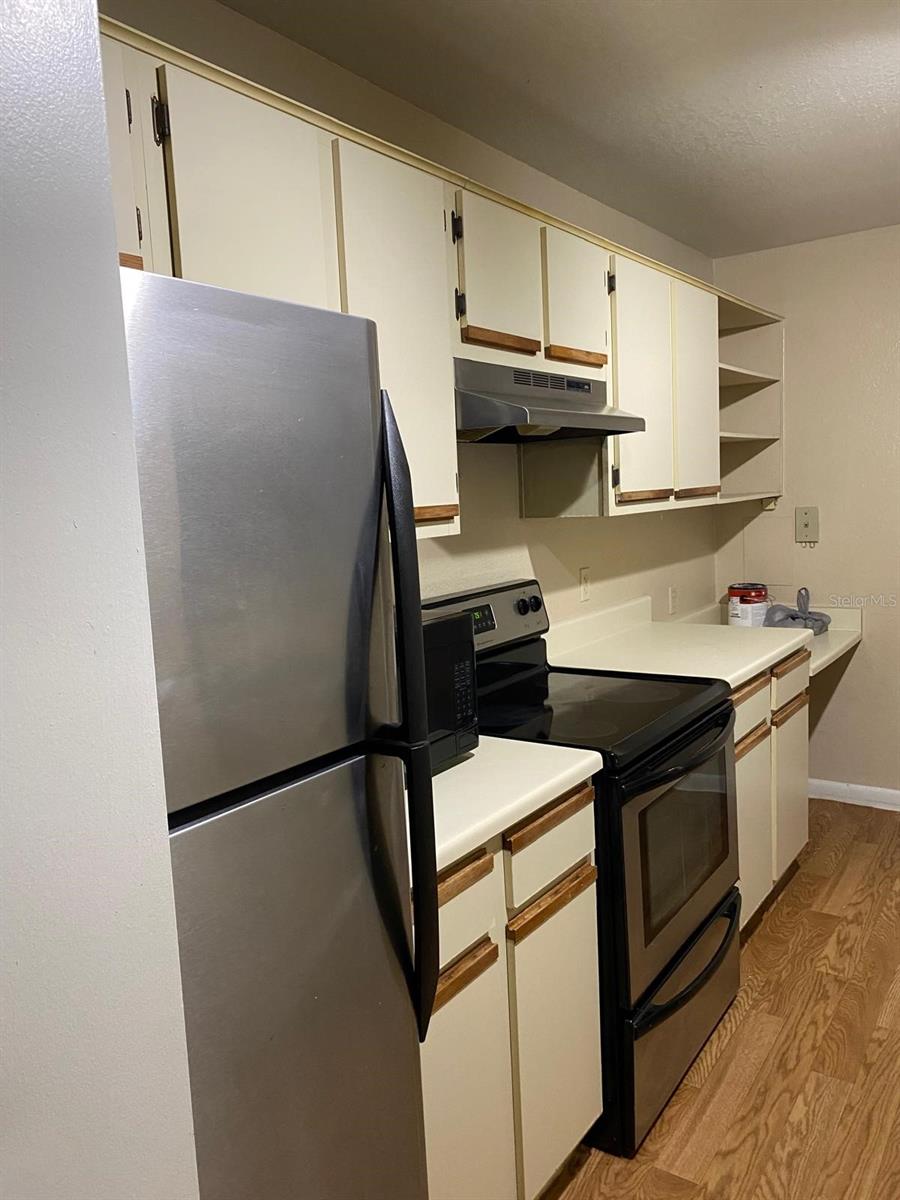 Image 4 of 15 For 4350 Perkinshire Lane 102