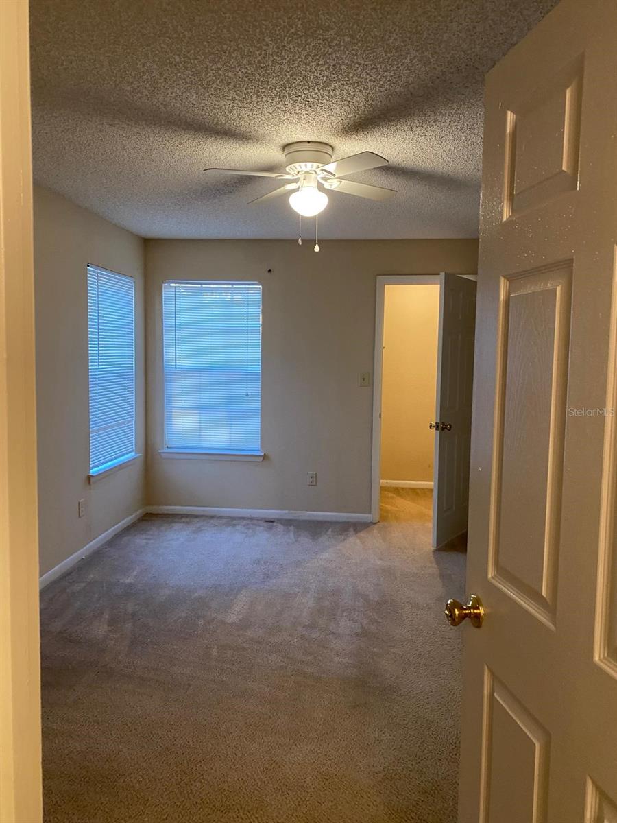 Image 6 of 15 For 4350 Perkinshire Lane 102