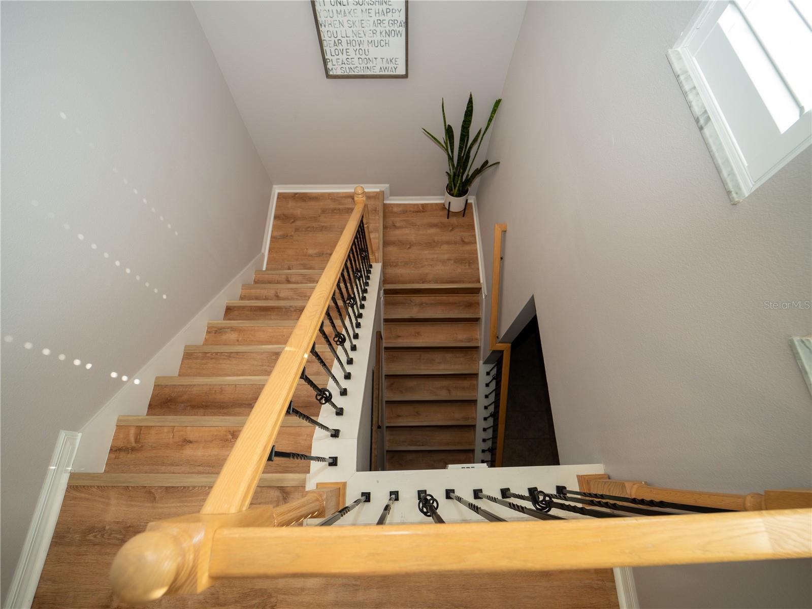 Image 9 of 25 For 11742 Chateaubriand Avenue