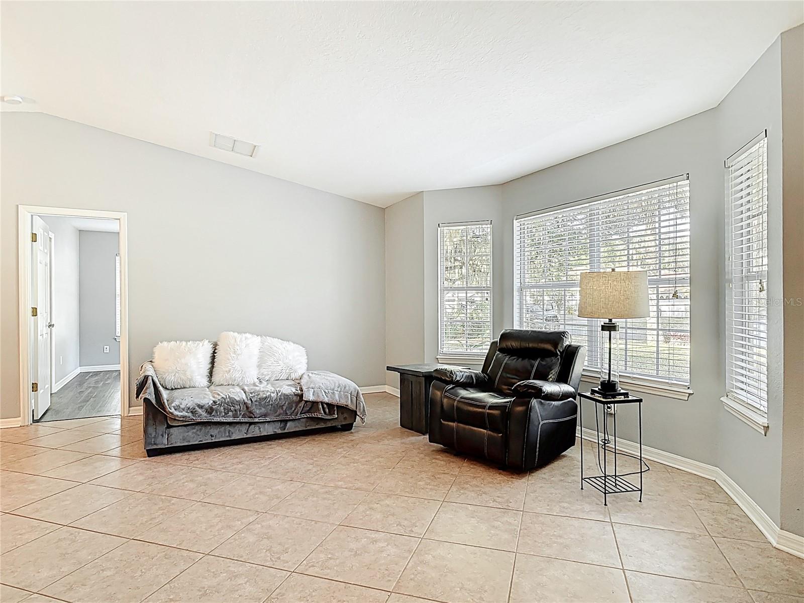 Image 10 of 67 For 185 Poinciana Lane