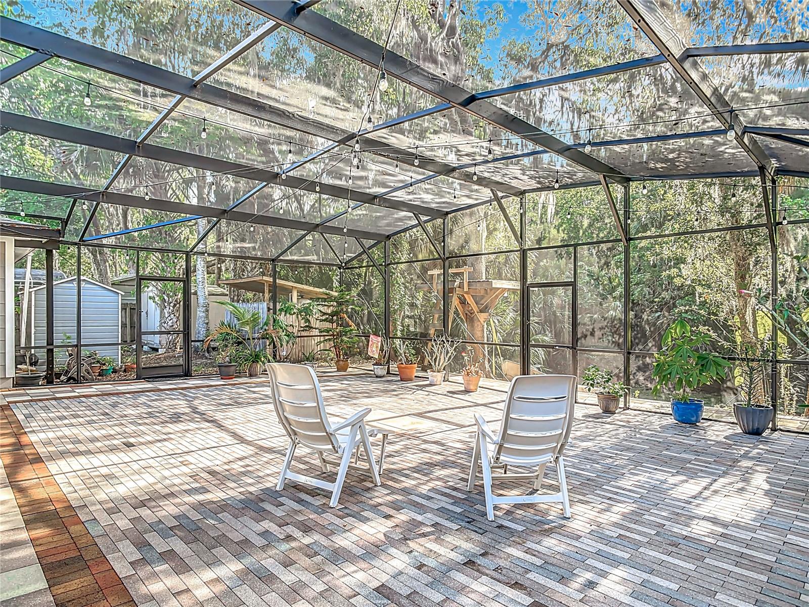 Image 51 of 67 For 185 Poinciana Lane