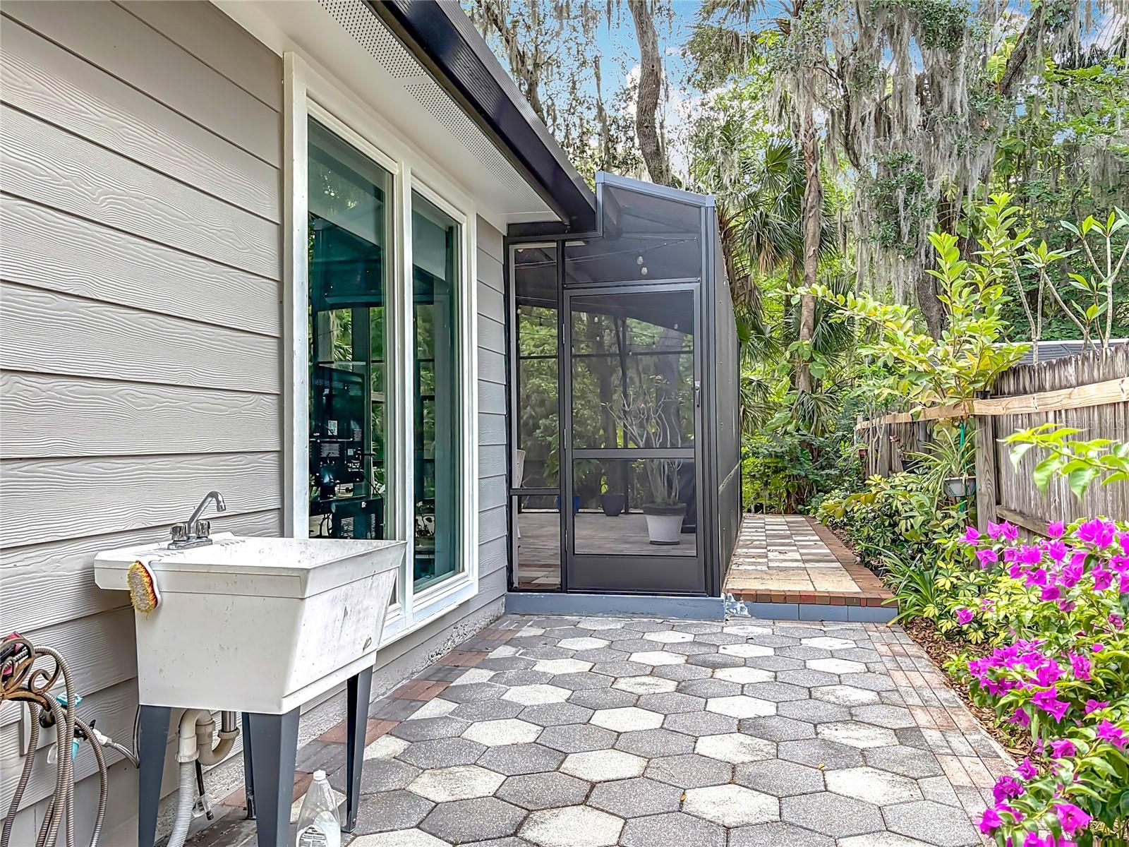 Image 54 of 67 For 185 Poinciana Lane