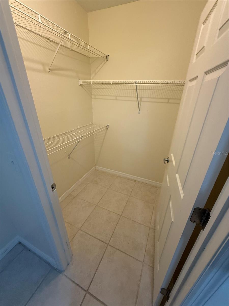 Image 15 of 21 For 814 Crest Pines Drive 915