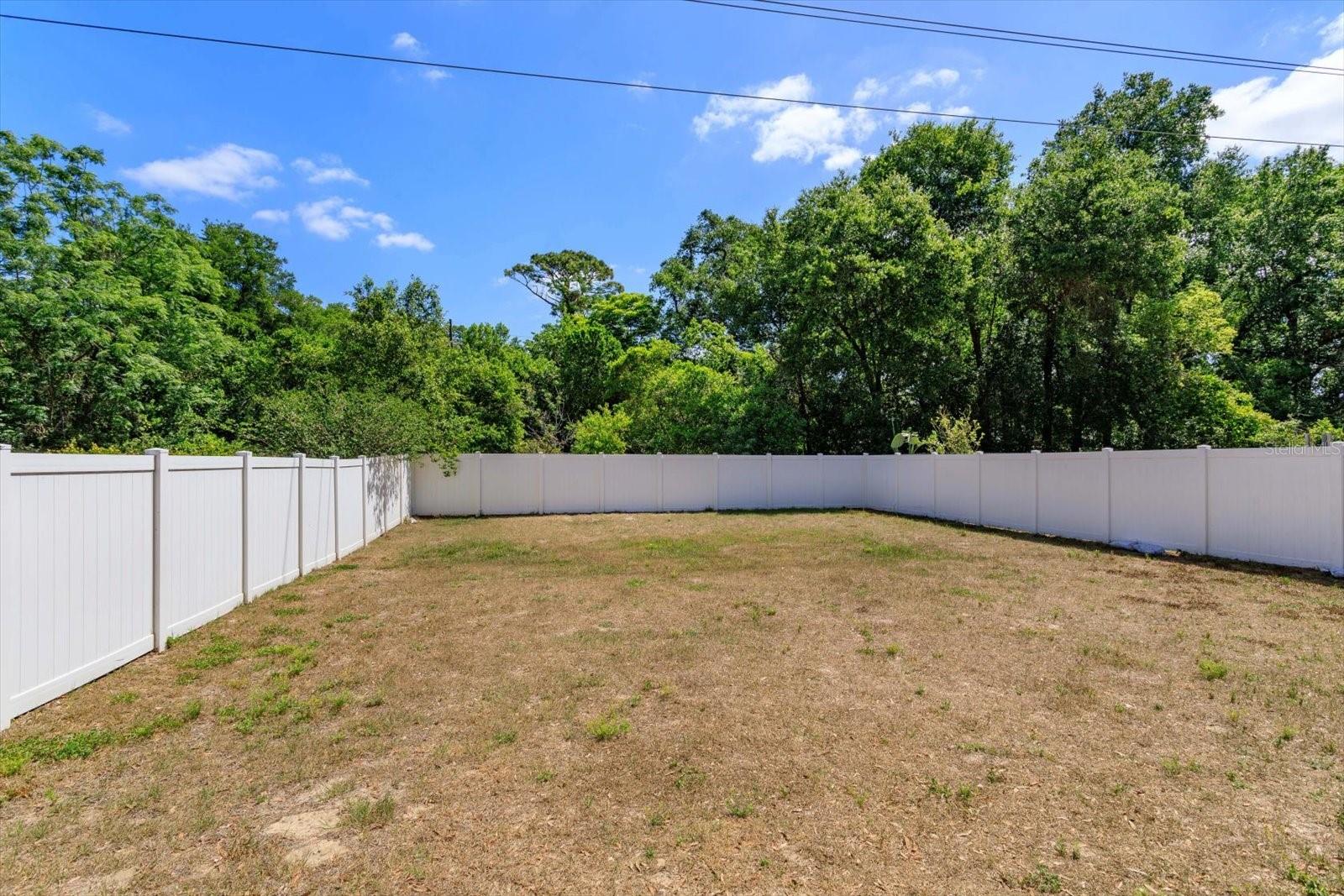 Image 19 of 20 For 1023 Royal Oaks Drive