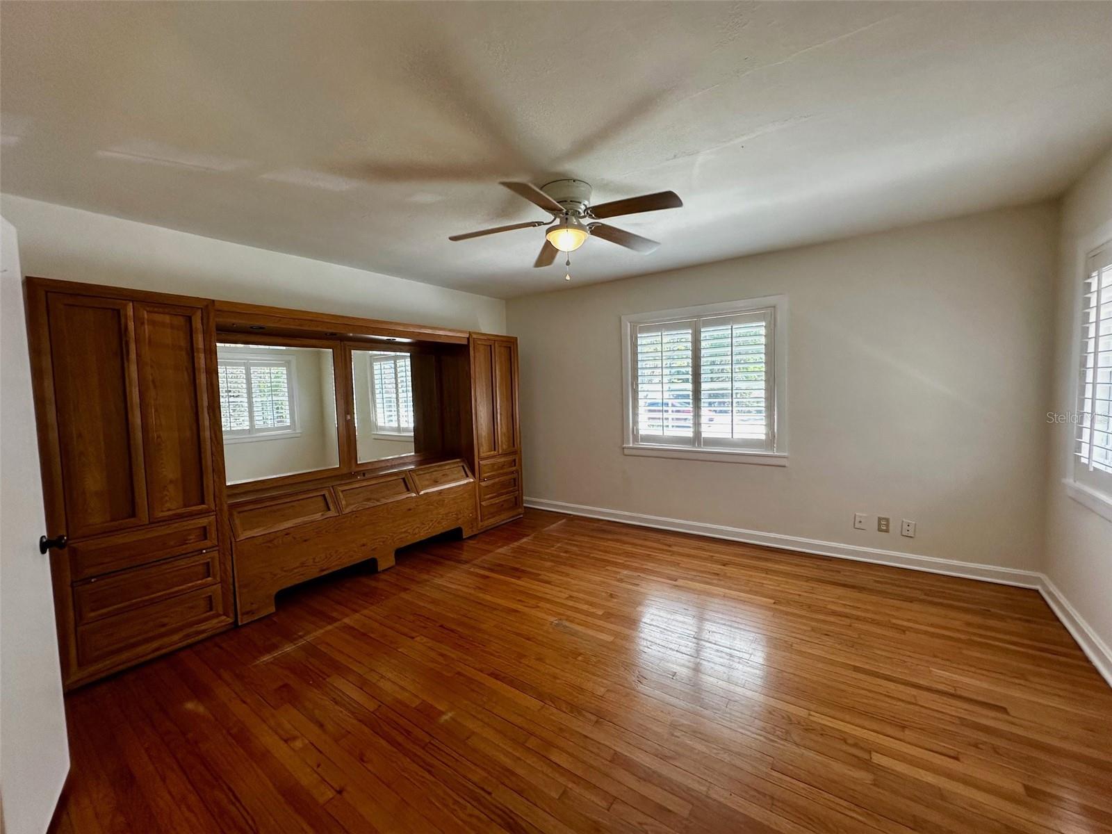 Image 15 of 35 For 1399 Aloma Avenue