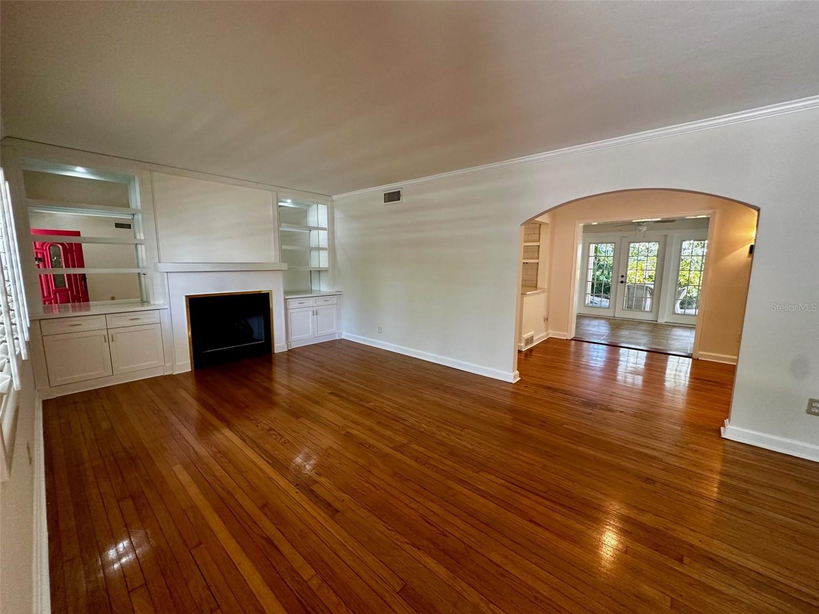 Image 5 of 35 For 1399 Aloma Avenue