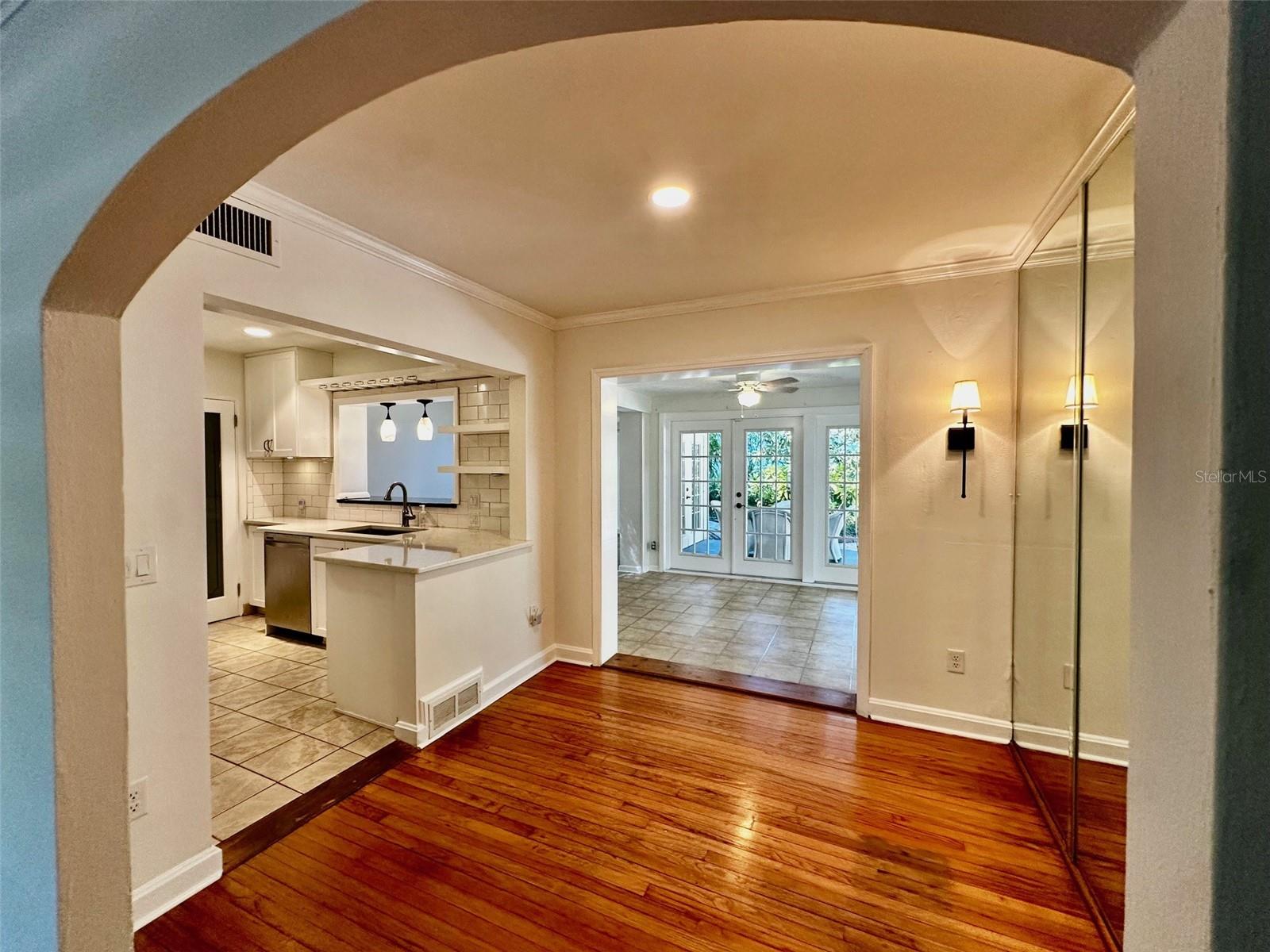 Image 9 of 35 For 1399 Aloma Avenue